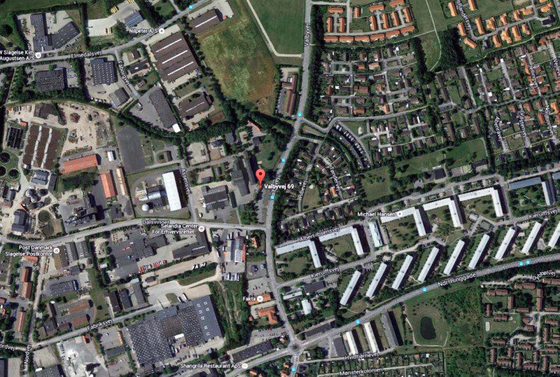 Det var her på Valbyvej ved nr. 69 i Slagelse, at ulykken skete tidligt fredag morgen. Illustration Google Maps.