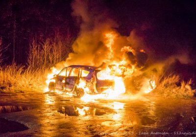 Voldsom bilbrand ved Højbjerg Hundeskov i Korsør