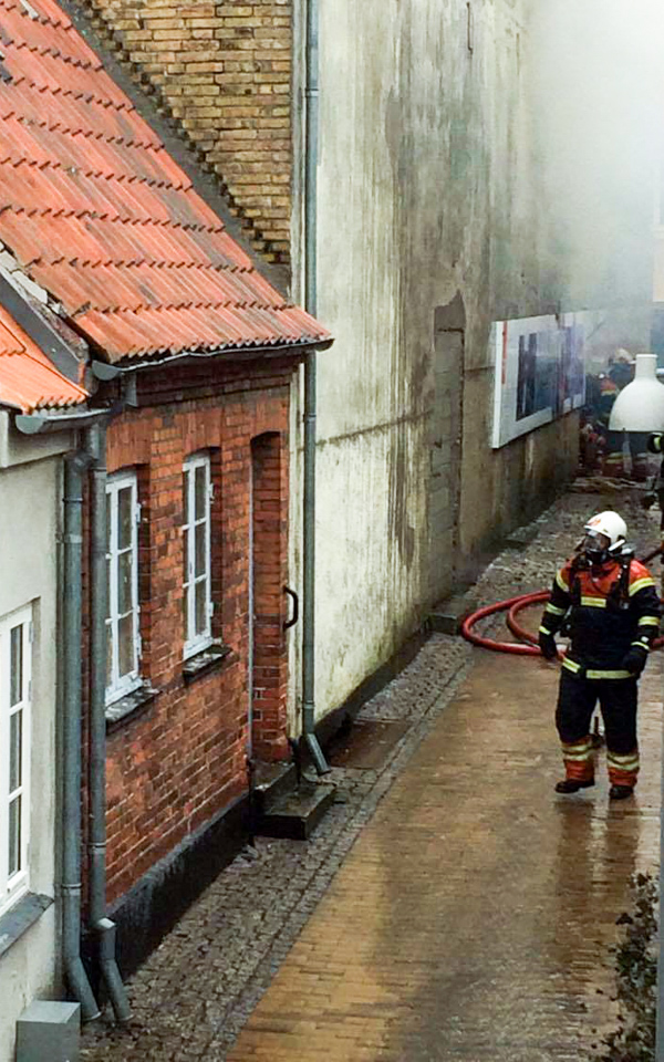 Voldsom brand i biograf i Nakskov