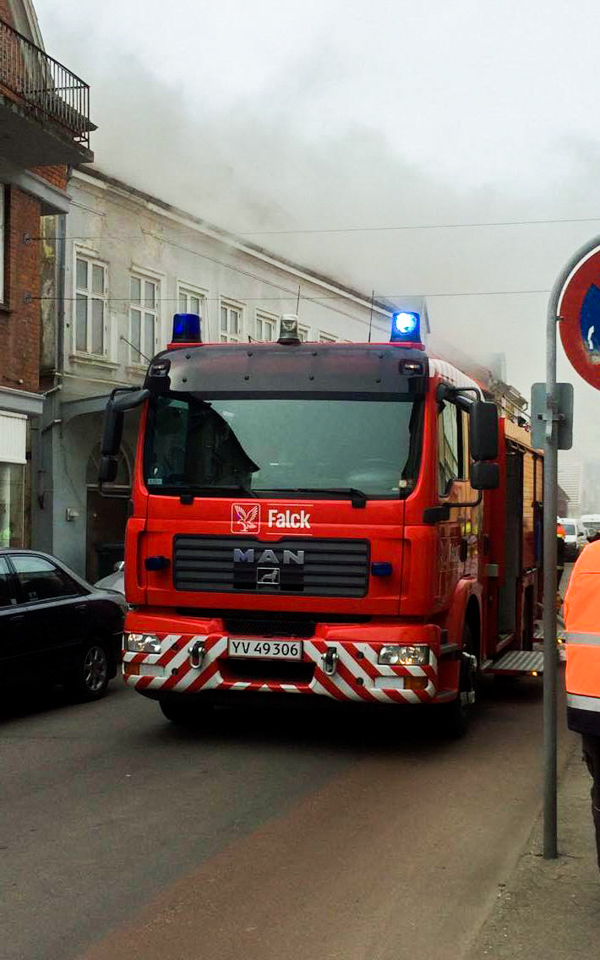 Voldsom brand i biograf i Nakskov