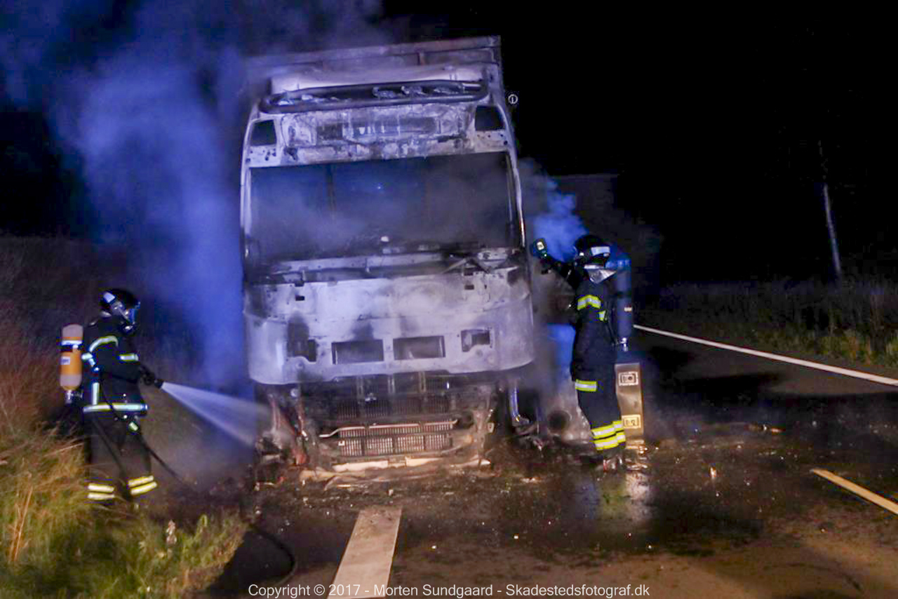 Brand i lastbil på Omfartsvejen